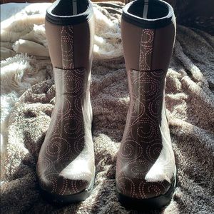 Women’s Original Size 9/9.5 Cabelas Muck Boot